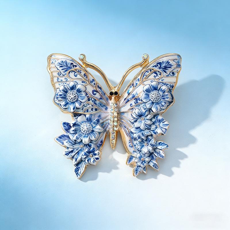 Vintage Chinese Blue White Porcelain Pattern Brooch Insect Plant Design for Collection Clothing Lapel Pin Gift