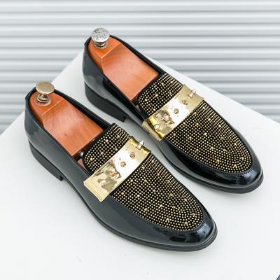 Rhinestone Fashion Mens Gold Patent Leather Shoes Men Dress Shoes SlipOn Pointed Toe Wedding Business Party Big Size 38-47