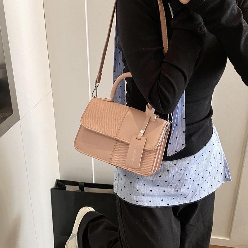 Contrasting Color Retro Portable Small Square Bag Women's 2025 New Fashion High-end Texture Shoulder Bag Personalized Commuter Messenger Bag