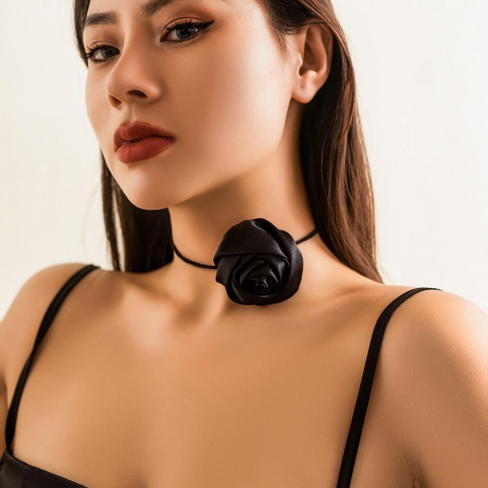 Temperament Retro Fabrics Stereo Flower Flannel Camellia Winding Chokers Necklace for Women Collar Jewelry Accessories Gifts