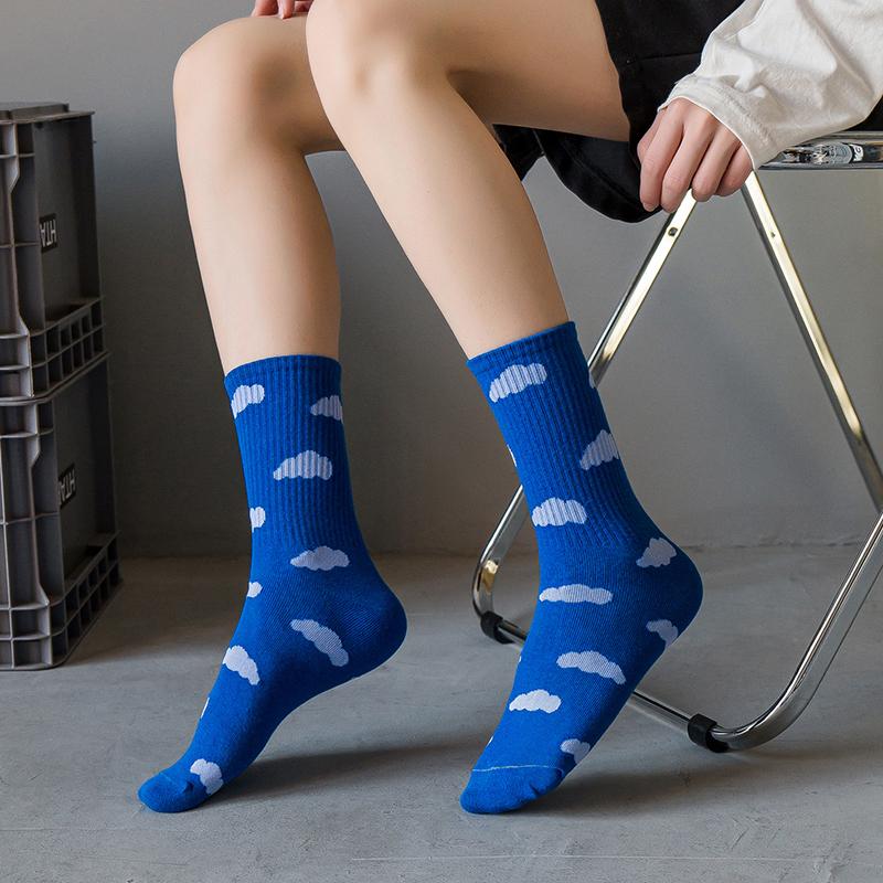1/5 Pairs Cloud Patterned Women Mid Tube Cotton Socks Soft Comfortable Odor Proof Sweat Absorbing Breathable Casual Socks