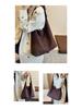 Retro Large Capacity One-Shoulder Underarm Tote Bag - Versatile Women's High-End Fashion Commute Accessory