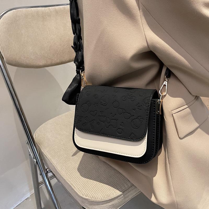 Customer order this year's popular matte bag women's bag 2025 new spring and summer popular shoulder small square bag women's messenger bag