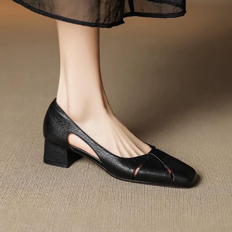 Schaffell Französisch Vierkantkopf Hohl Sandalen Damen Sommer Tragen Loch Schuhe Retro Flachmund Seite Luftatmungsaktiv Dicke Ferse Einzelne Schuhe