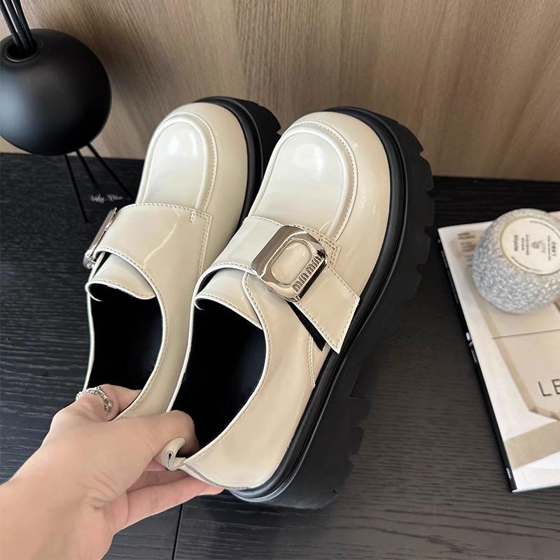 Chaussures simples en cuir à semelles épaisses et talons épais à Velcro pour femmes 2025 nouveau style britannique polyvalent petites chaussures en cuir mocassins rehaussants pour femmes