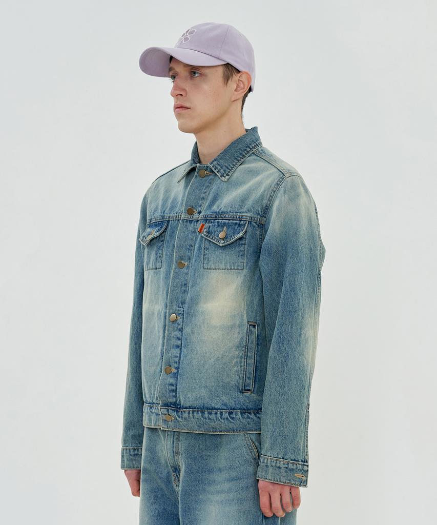 Unalloyed Flower Denim Jacket / Blue