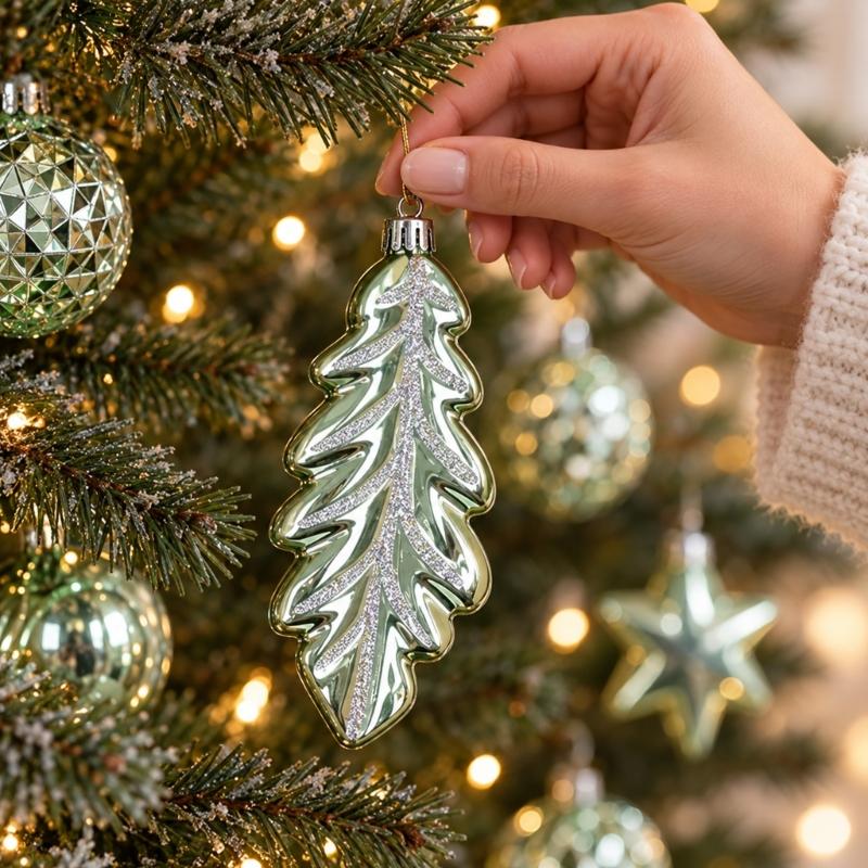 Feiertags-Kugel-Sortiment, 40-teilige Sammlung mit gemischten Oberflächen für Weihnachtsbaum, Kaminsims, Fensterbank und Veranda-Dekorationen