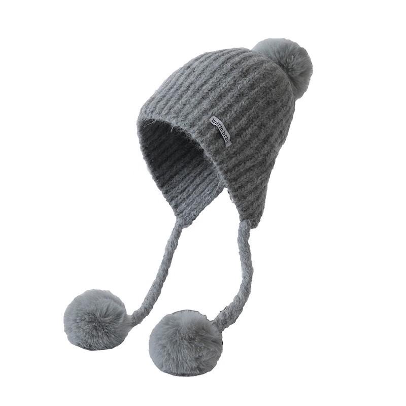 Вязаная шапка с ушками и помпоном LCsanyp One Size (56-58cm)