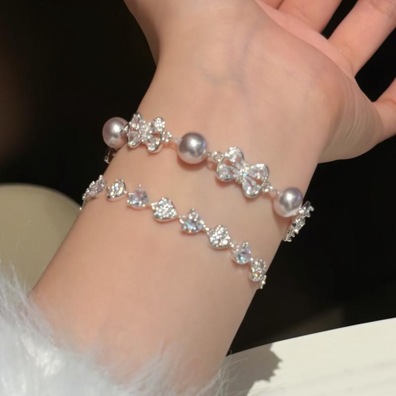 Minimalist Pearl And Zircon Butterfly Bracelet For Women With Elegant Jewelry Design