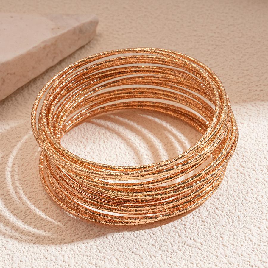 Набор из 20 штук преувеличенных многослойных браслетов-кругов, простые геометрические браслеты