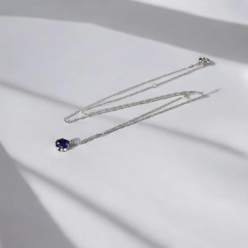 and My Jewelry Sapphire Pendant Necklace 4135 Wrapping [Your Box] Platinum-Framed [September Birthstone] [Gift Included] (Sapphire)