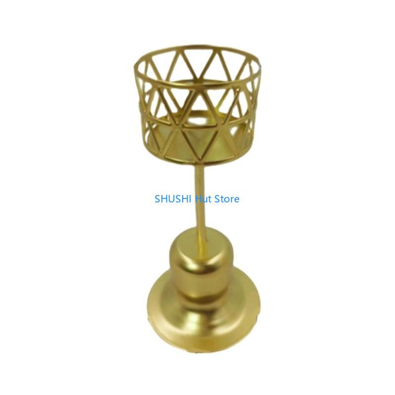 European Metal Holders Candlestick Fashion Wedding Table Stand Exquisite Candlestick Christmas Table Decor D57B