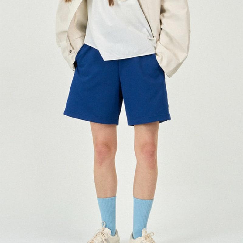 MONTH IN MONTH OUT Mmt Colored Crew Socks _ SKY