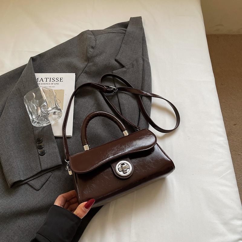 Premium Retro Small Bag Women's New Spring and Summer Versatile Messenger Bag Portable Small Square Bag