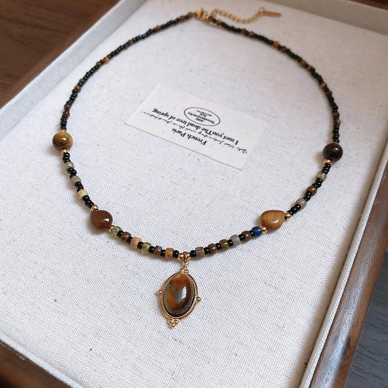 Ethnic Style Irregular Beaded Crystal Beaded Necklace Women's Clavicle Chain Holiday Style Necklace