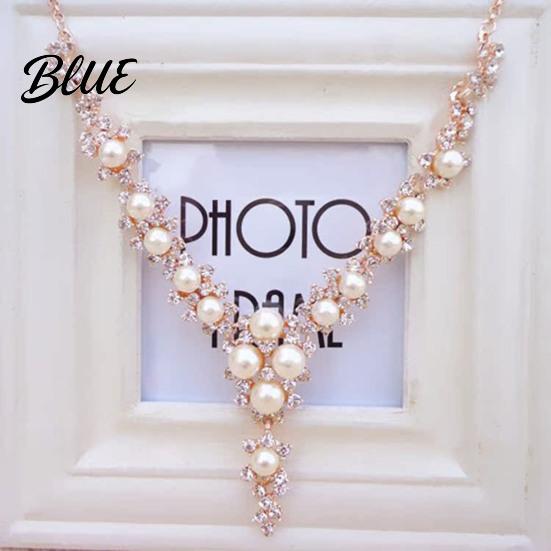Banquet Pearl Necklace Necklace V-Shaped with Zircon Claw Setting Design