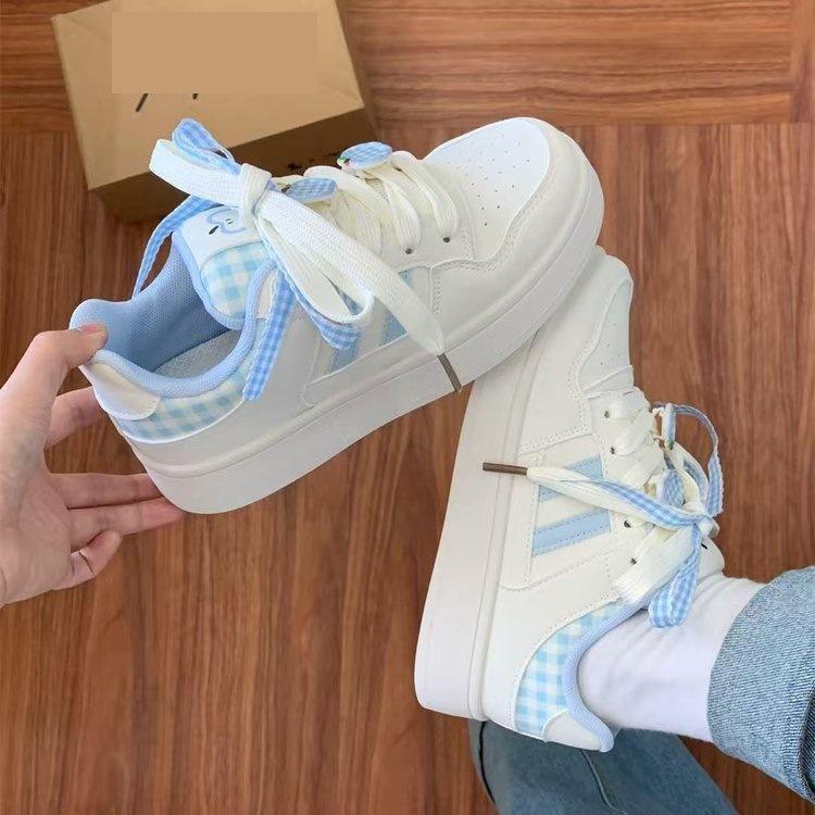Original niche little white shoes women's autumn new versatile platform student leisure sports board shoes tide