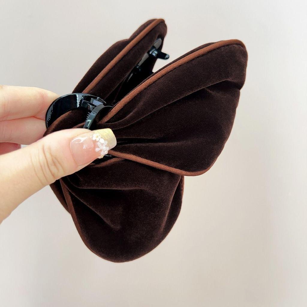 Elegant Marble Plumeria Hair Clip with Cross-Border Design