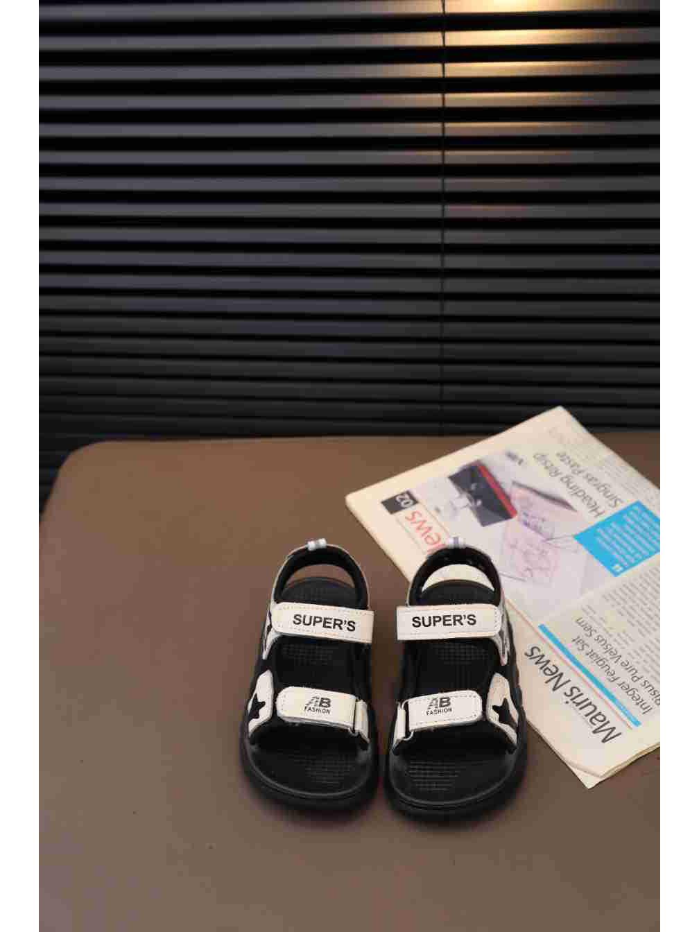 

Toddler Boys Cartoon Soft Sole Summer Sandals - Fashionable Baby Beach & Walking Shoes. 25 білий