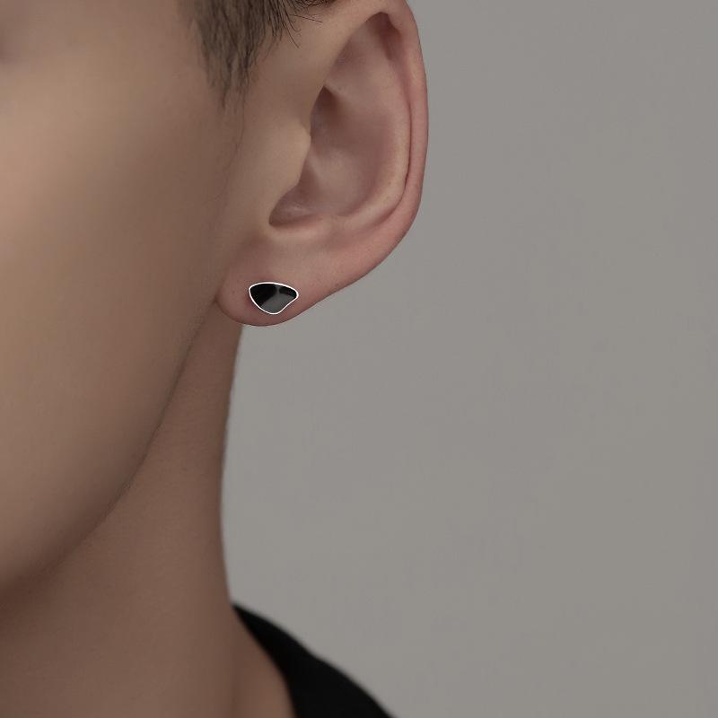 925 Men's Black Irregular Stud Earrings - Trendy and Unique Ear Jewelry for Boys