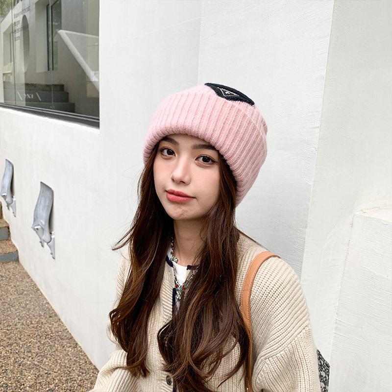 Triangle standard embroidered knitted hat men's and women's casual big head circumference wool hat autumn and winter warm face small hat