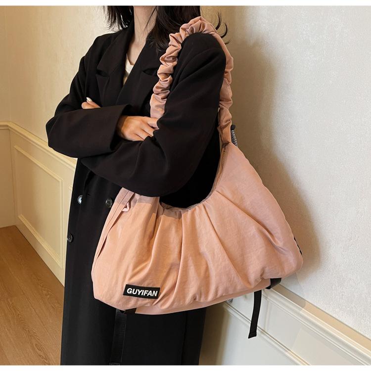 Women's Japanese bag, pleated solid color dumpling bag.