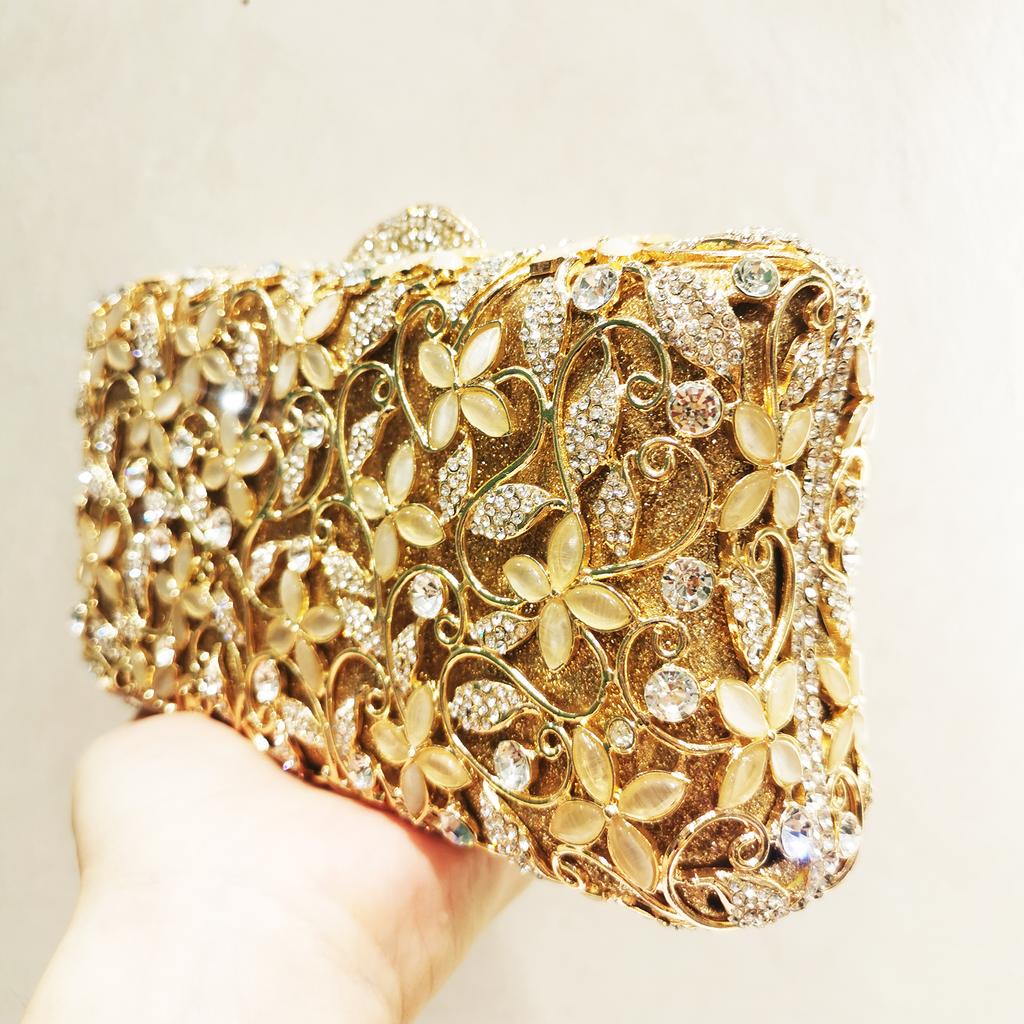 Gold Metal Stone Crystal Evening Clutches For Women Rhinestone Wedding Bridesmaid Luxury Designer Diamond Party Purses