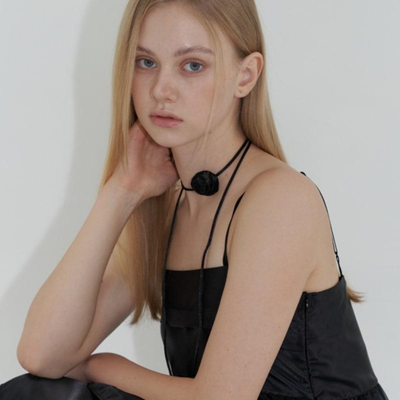 

KINDABABY black rose tie choker black