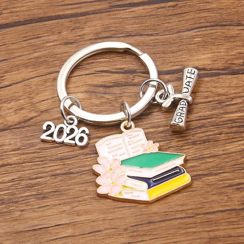 Doctoral Hat Graduation Cap Keychain 2026 Metal Pendant Gown Bag Keyring Fashionable Celebration Gift for College Students