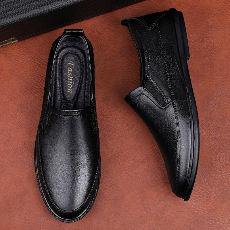 Fashion Genuine Leather Men Boat Shoes Breathable Mens Business Loafers Antiskid Casual Footwear Handmade Slip on Flats Simple Moccasins