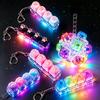 Neuer Heißer Multi-Stil LED Leuchtende Tastenkappe Schlüsselanhänger Clicker Fidget Spielzeug Stressabbau Tragbares Schreibtischzubehör Für Kinder Erwachsene