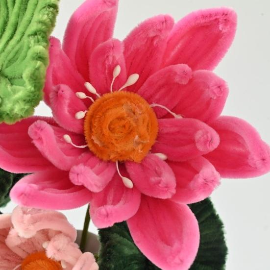 Finished Pipe Cleaner Flower Bouquet 2 Lotus Flowers 3 Lotus Leaves Artificial Chenille Stems Flower Craft for Vase Handmade Fake
