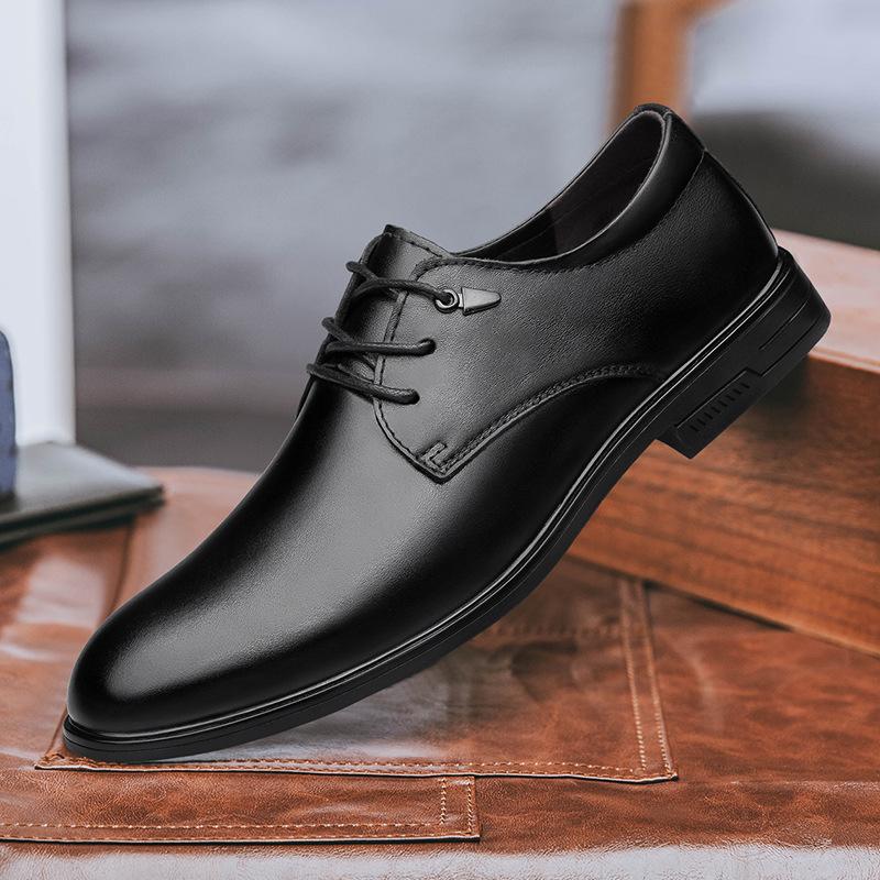Men's Shoes 2025 Summer New Men's Low-heeled Business Reception Dress Leather Shoes Low-top Plaid Pointed Gentleman Tide Shoes