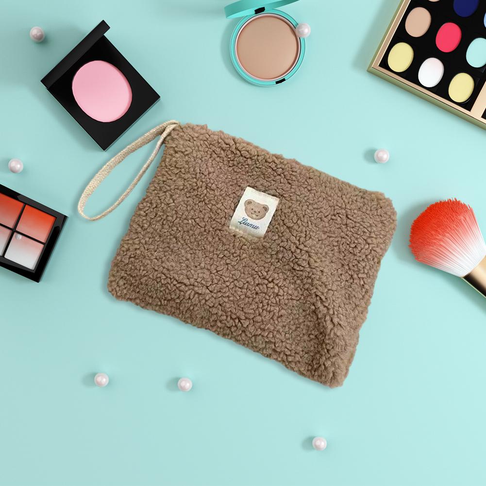 Plush Ladies Wash Bag Large Capacity Organizer Clutch Bags Multi-function Casual Fashion Cute Bear Pattern for Weekend Vacation