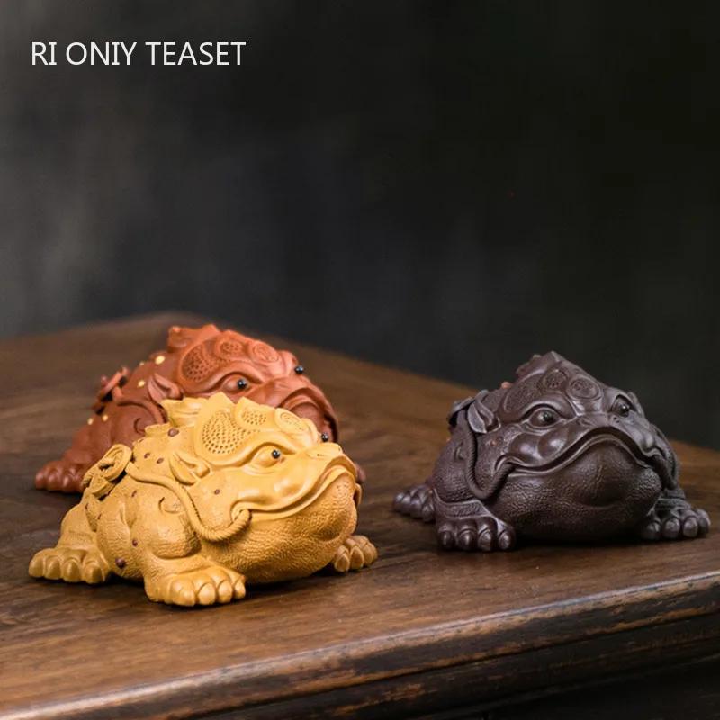 Chinese Lucky Golden Toad Statue Ornaments Yixing Purple Clay Tea Pet Handmade Sculpture Tea Set Decoration Desktop Decors