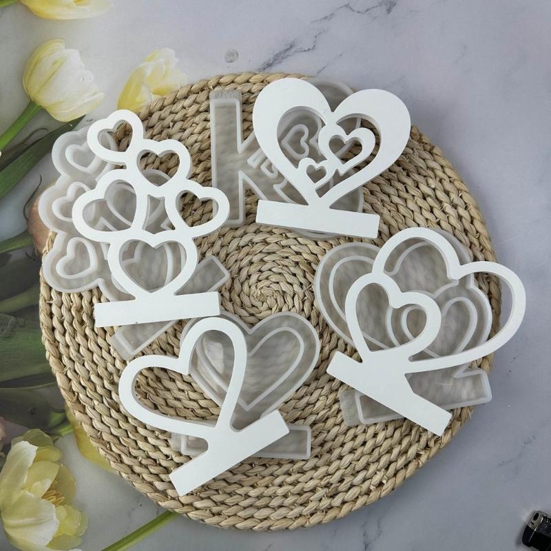 Heart Candlestick Molds Love Heart Candle Holder Molds with Base for DIY Craft Tealight Candle Holder Room Decorations