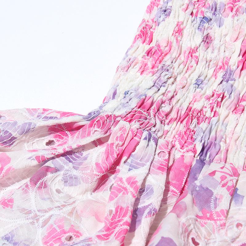 Spring 2025 Fashion: Sexy Tube Top Dress with Printed Lace and Waist-Slimming Design