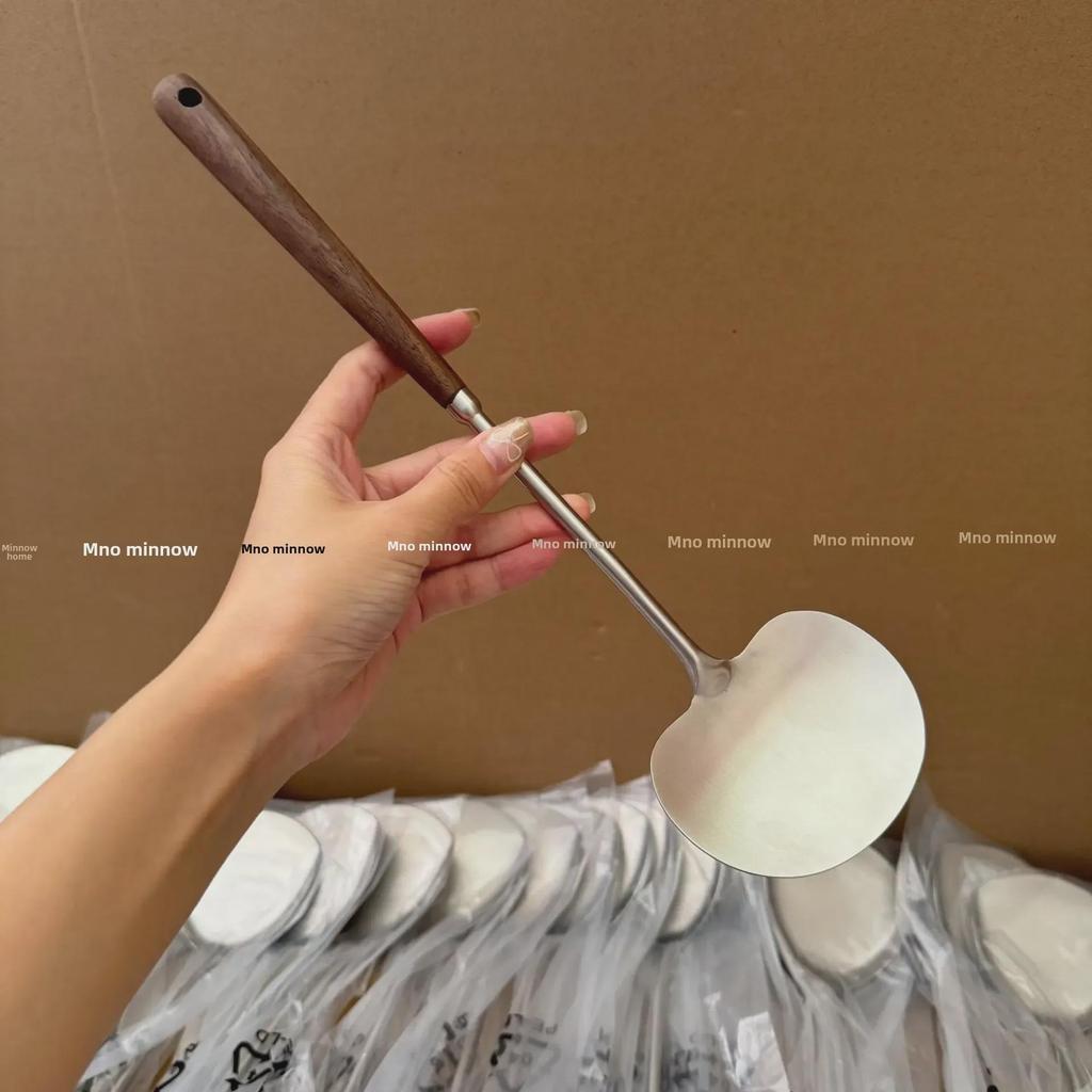 Walnut Handle Stainless Steel Frying Shovel for Home Kitchen Cooking