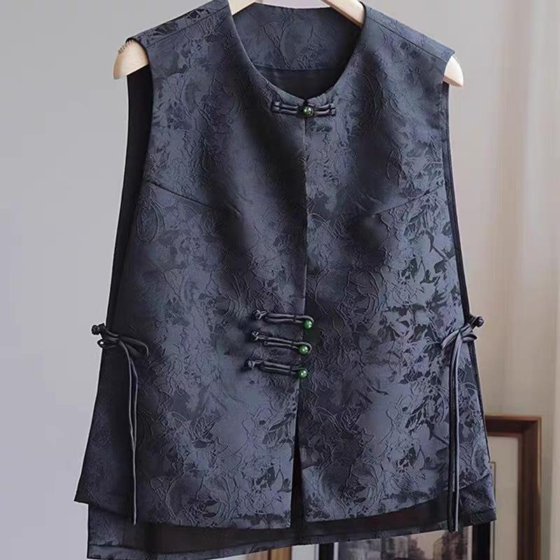 Premium vest vest women's retro jacquard niche style disc buckle stacked top