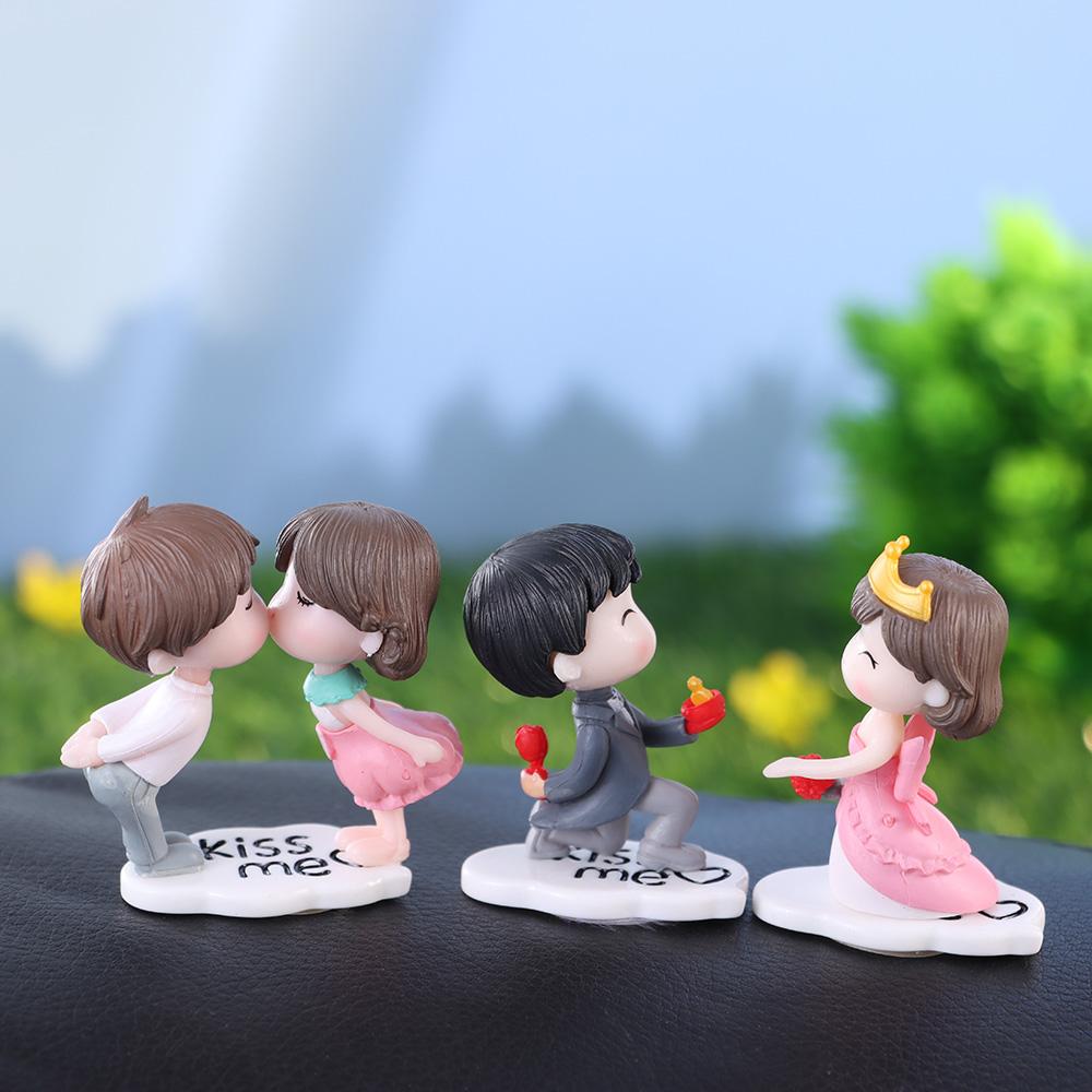 Girl Boy Couple Lovely Perfume Clip Decor Car Air Vent  Statues Miniatures Car Ornaments