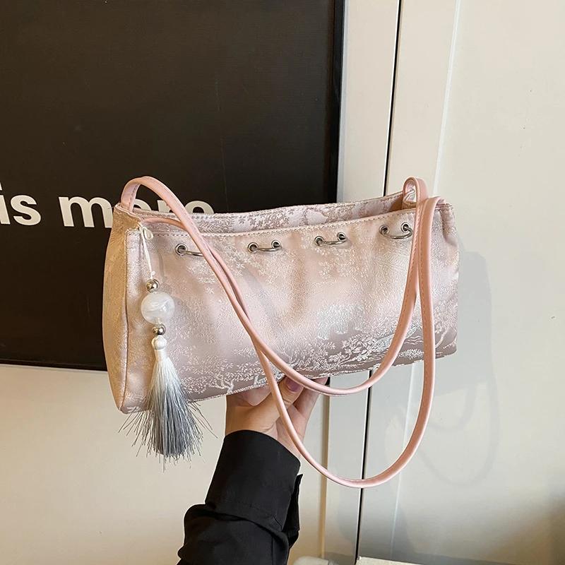 Seidenstickerei Natial-Stil Umhängetasche Frühling Neue Mode 2026 Damen Taschen Quasten-Trend Damen Handtaschen