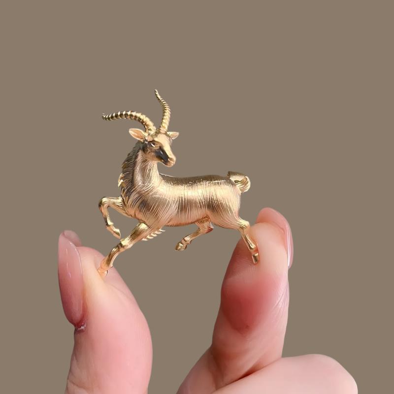 Vintage Gold Gazelle Brosche Feines Strukturiertes Design Lichtbeständige Oberfläche Perfekt für Tägliche Outfits Partys Schmuck Geschenke für Frauen