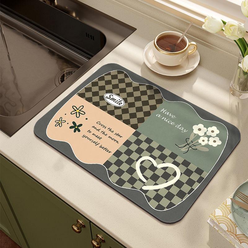 

Strawberry Super Absorbent Dish Drying Mat for Kitchen Tableware Table Placemat Drain Pads Drainer Rug Drink Holder Washable (as the picture,20x30cm)