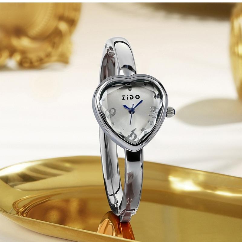 Ladies Bracelet Watch Heart-shaped Quartz Wristwatch