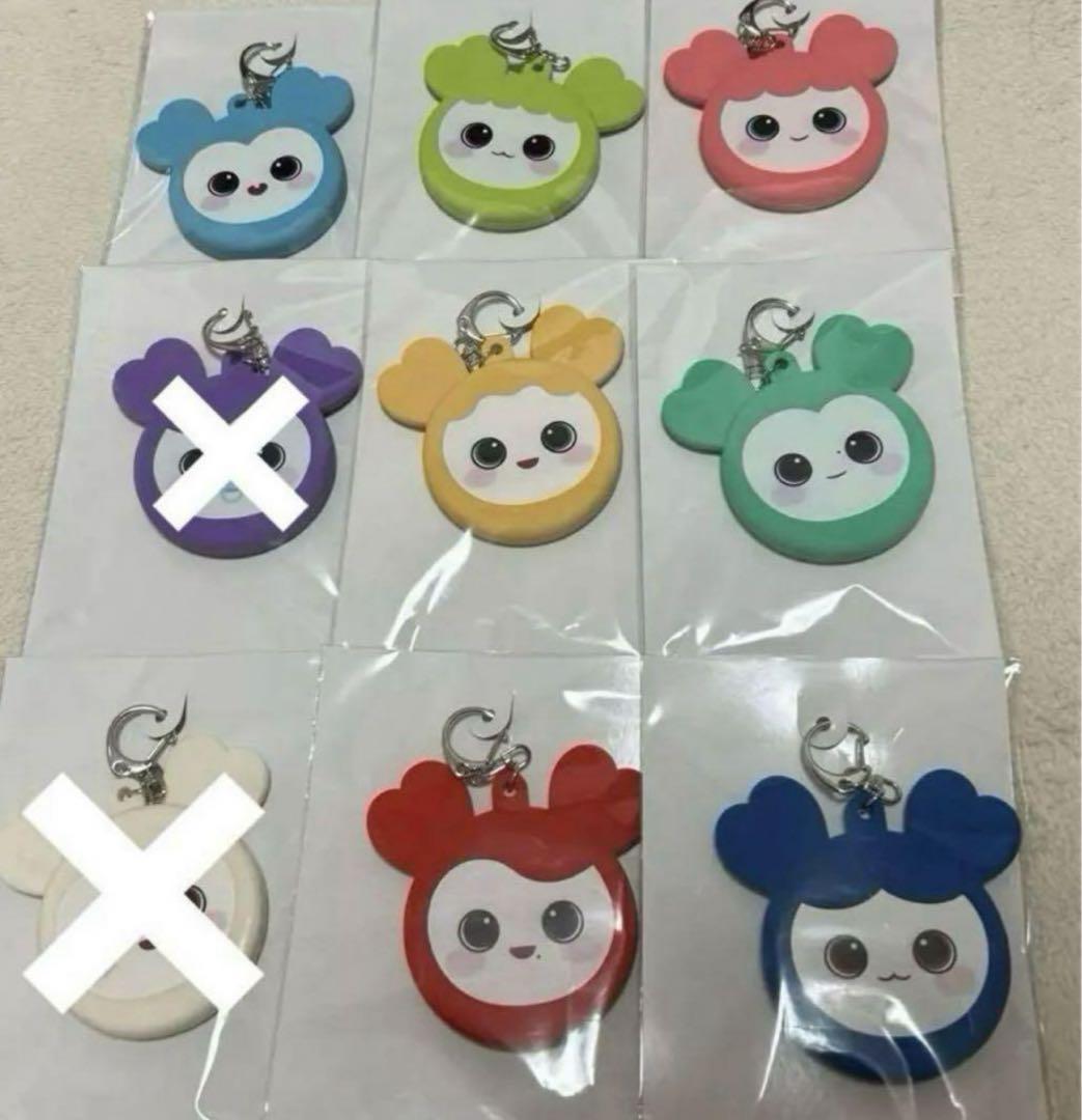 

[USED] TWICE can badge case set of 7