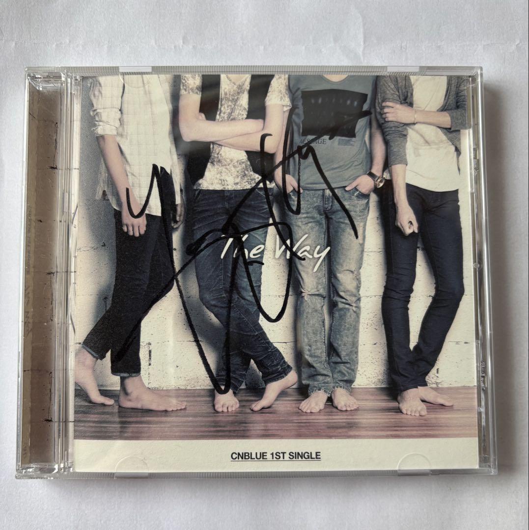 

[USED] CNBLUE The Way Yonghwa Signed Single