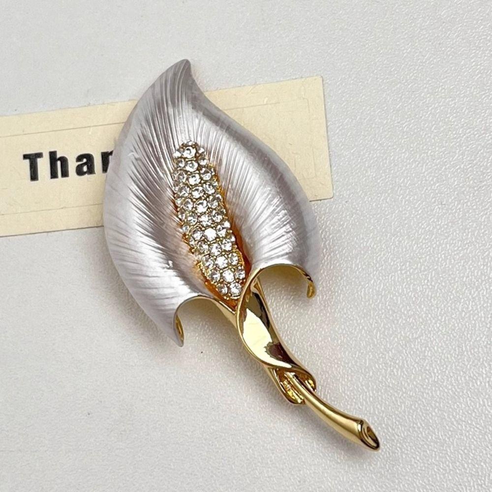 Minority Design Exaggerated Brooches Zinc Zinc Alloy Women Brooch Fashion Metal Flower Brooches  Decoration