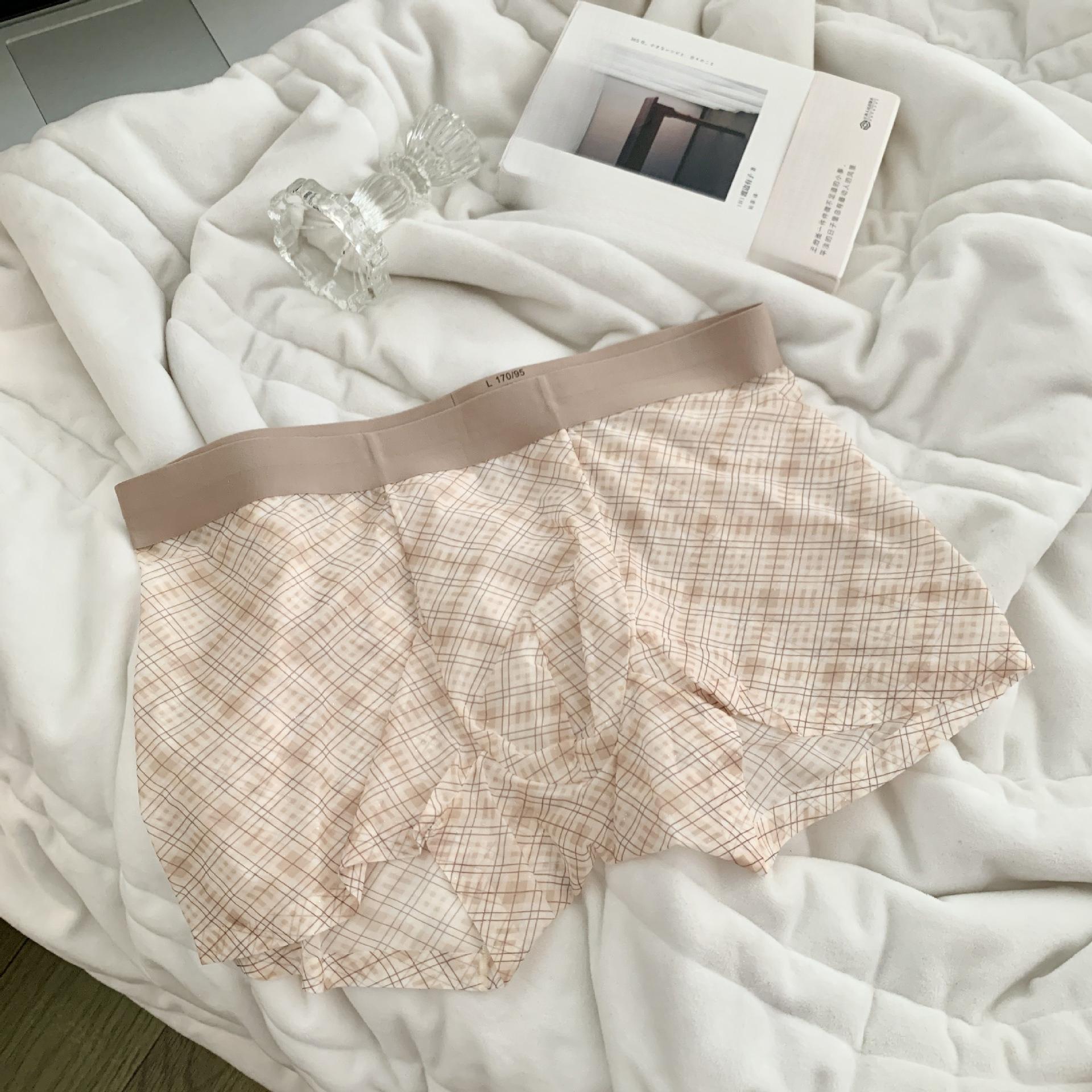 

Men s Summer Ultra Thin 10A Bacteriobacterium Camellia Fragrance Ice Silk Plaid Mid Waist Flat Angle Underwear 3XL тілесний
