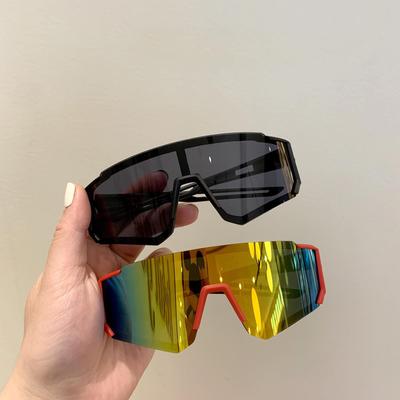Dziecięce okulary przeciwsłoneczne sportowe z dużą oprawką - wiatroszczelne, z ochroną UV, stylowe dla chłopców