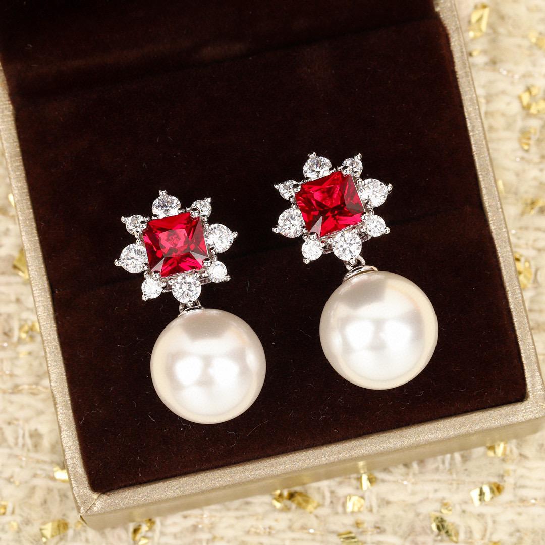

New Hot Brand Vintage Diamond Earrings for Women Luxury Jewelry Fashion Pure 925 Silver Designer Eardrop Lady Stud Earrings красный